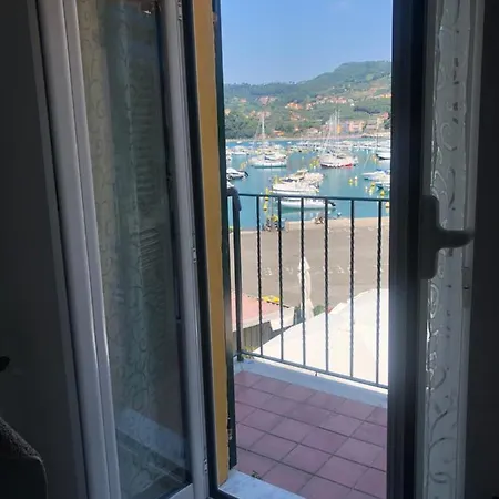 Il Mare Di Cecy - Splendido * Lerici